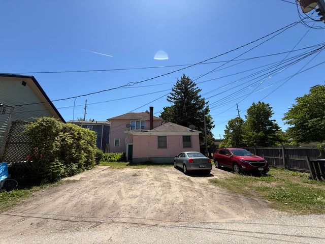 320 E 8th, Michigan City, IN 46360