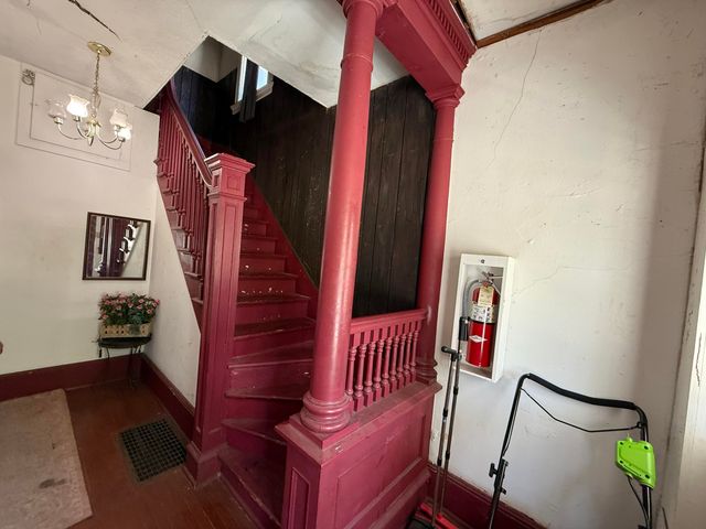 320 E 8th, Michigan City, IN 46360