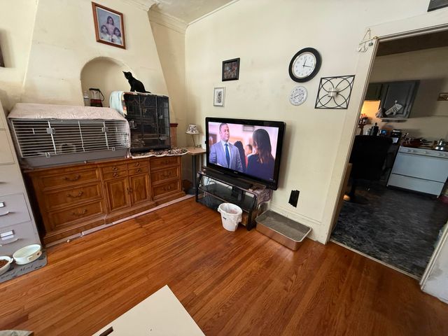320 E 8th, Michigan City, IN 46360