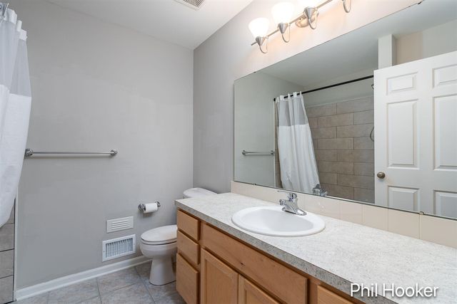 2125 Orchard Ridge Drive, Grand Rapids, MI 49534