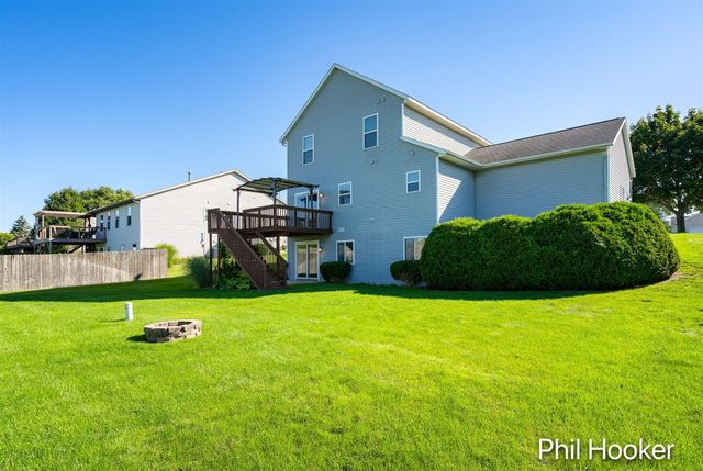 2125 Orchard Ridge Drive, Grand Rapids, MI 49534