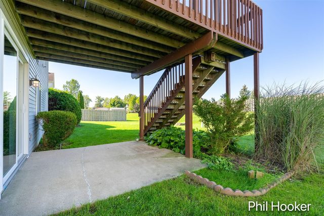 2125 Orchard Ridge Drive, Grand Rapids, MI 49534