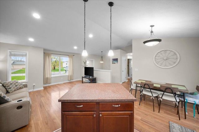 2194 Winston View Drive NE, Cedar Springs, MI 49319