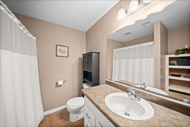 2194 Winston View Drive NE, Cedar Springs, MI 49319
