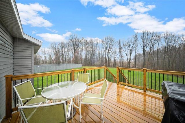 2194 Winston View Drive NE, Cedar Springs, MI 49319