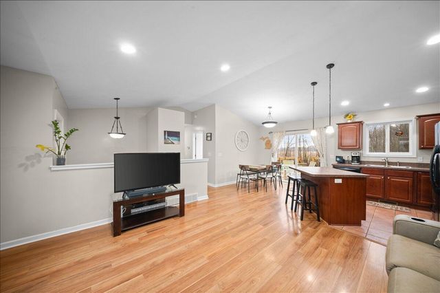 2194 Winston View Drive NE, Cedar Springs, MI 49319