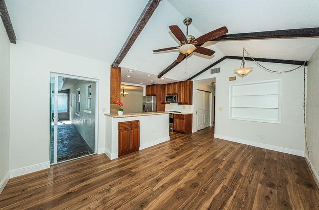 4723 114TH STREET N, Madeira Beach, FL 33708