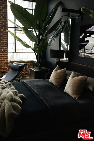 315 E 8th Street 1105, Los Angeles, CA 90014