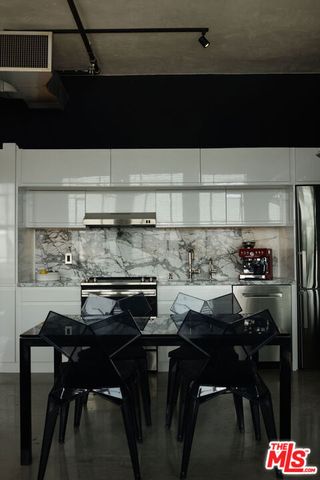 315 E 8th Street 1105, Los Angeles, CA 90014