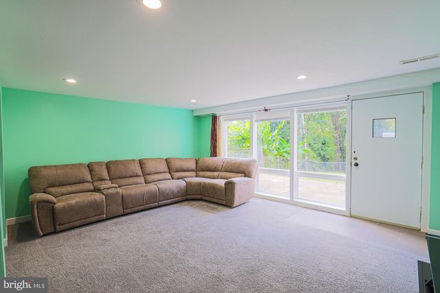 416 NOTTINGHAM RD, Baltimore, MD 21229