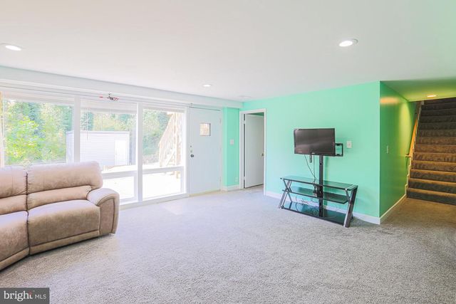 416 NOTTINGHAM RD, Baltimore, MD 21229