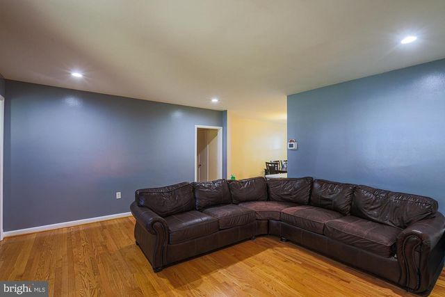 416 NOTTINGHAM RD, Baltimore, MD 21229