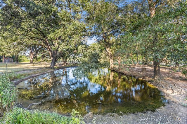 8412 County Road 4084, Scurry, TX 75158
