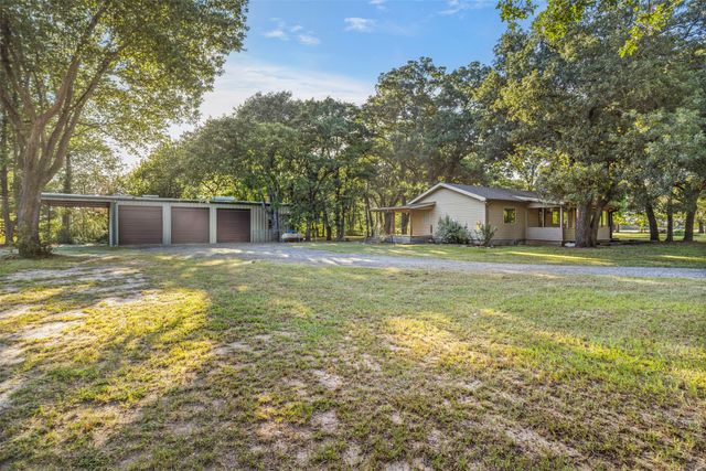 8412 County Road 4084, Scurry, TX 75158