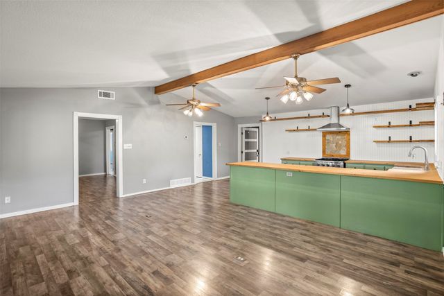 8412 County Road 4084, Scurry, TX 75158
