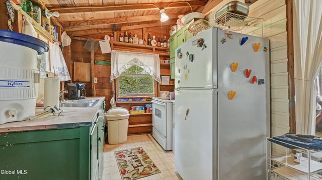 212 S Shore Rd W Caroga, Caroga, NY 12032
