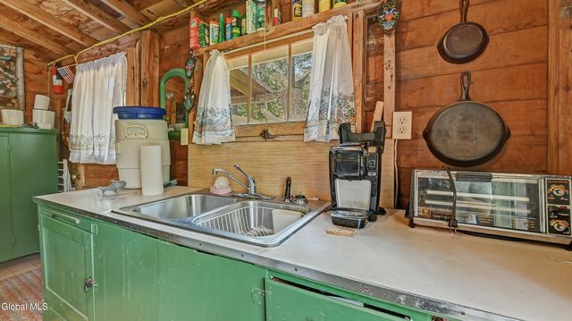 212 S Shore Rd W Caroga, Caroga, NY 12032