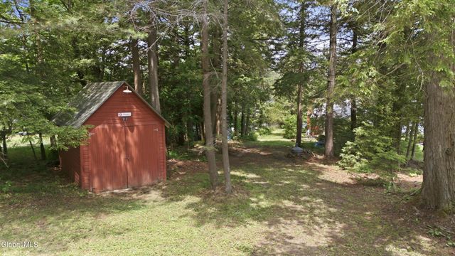 212 S Shore Rd W Caroga, Caroga, NY 12032