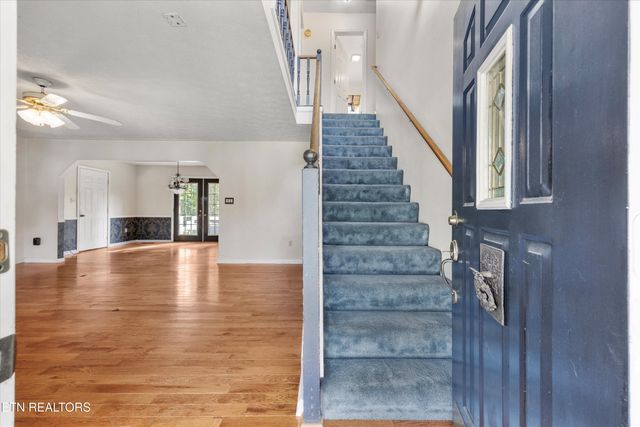 524 Emerald Ave, Kodak, TN 37764