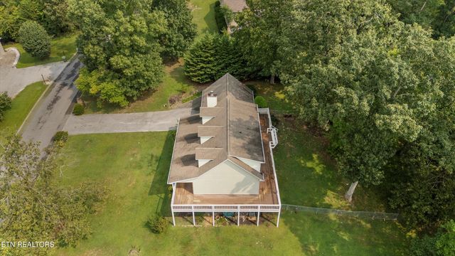 524 Emerald Ave, Kodak, TN 37764