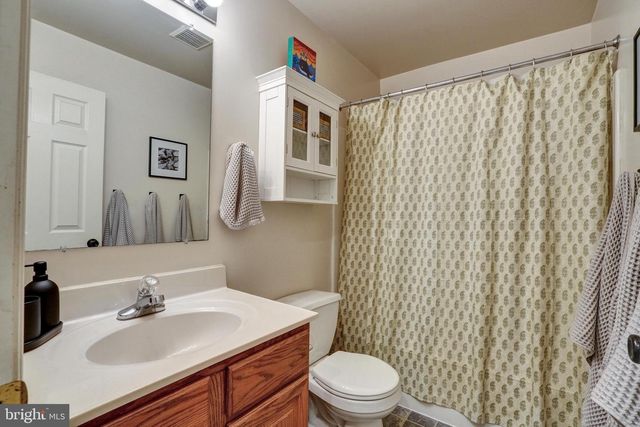 404 ANTIETAM DR, Douglassville, PA 19518