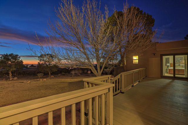 906 Tramway Lane NE, Albuquerque, NM 87122