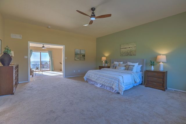 906 Tramway Lane NE, Albuquerque, NM 87122