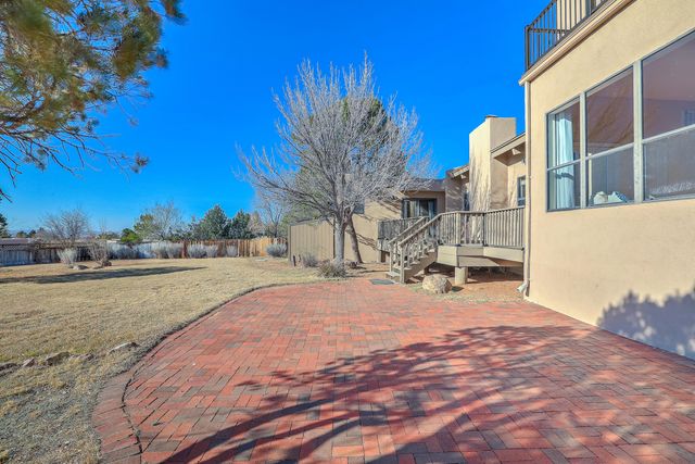 906 Tramway Lane NE, Albuquerque, NM 87122