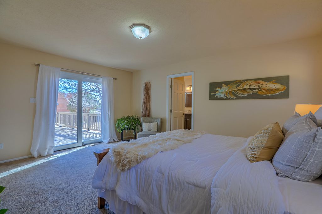 Image 41 of property listing at 906 Tramway Lane NE, Albuquerque, NM 87122