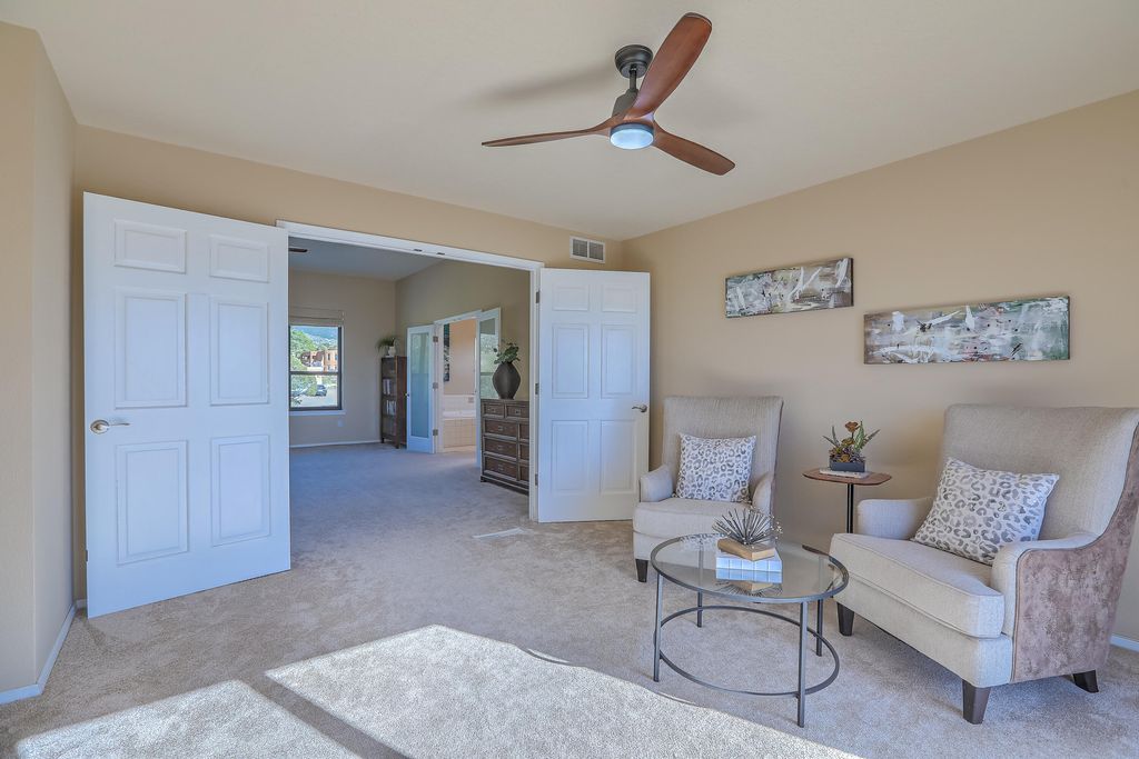 Image 46 of property listing at 906 Tramway Lane NE, Albuquerque, NM 87122