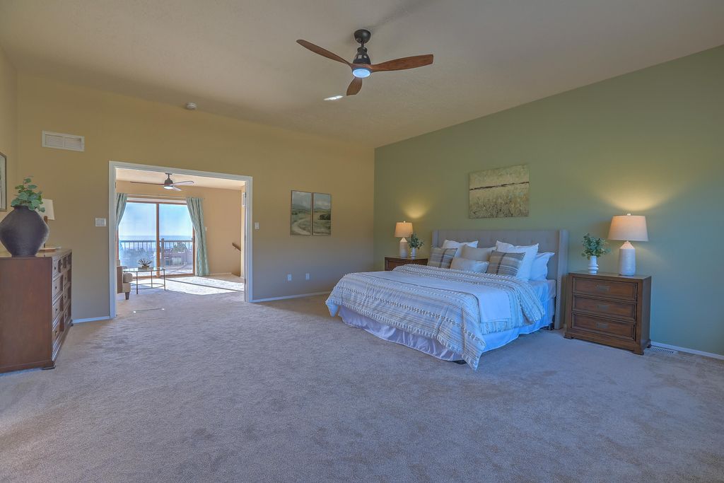 Image 50 of property listing at 906 Tramway Lane NE, Albuquerque, NM 87122