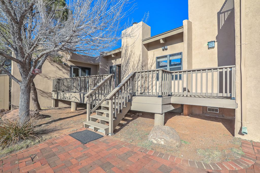 Image 61 of property listing at 906 Tramway Lane NE, Albuquerque, NM 87122
