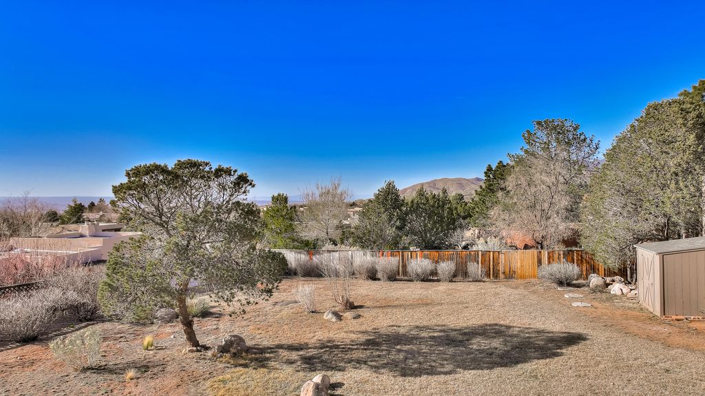 Image 66 of property listing at 906 Tramway Lane NE, Albuquerque, NM 87122