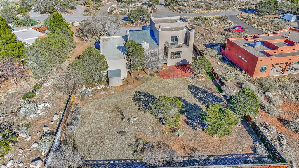 Image 70 of property listing at 906 Tramway Lane NE, Albuquerque, NM 87122