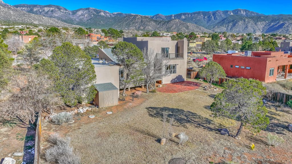 Image 71 of property listing at 906 Tramway Lane NE, Albuquerque, NM 87122