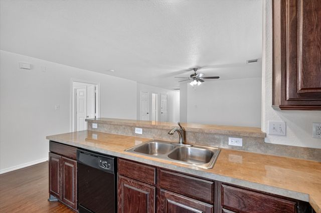 1812 Wickham Drive, Burleson, TX 76028