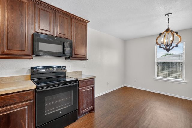 1812 Wickham Drive, Burleson, TX 76028
