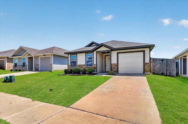 1812 Wickham Drive, Burleson, TX 76028