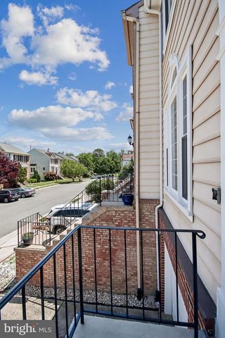 46835 TRUMPET CIR, Sterling, VA 20164