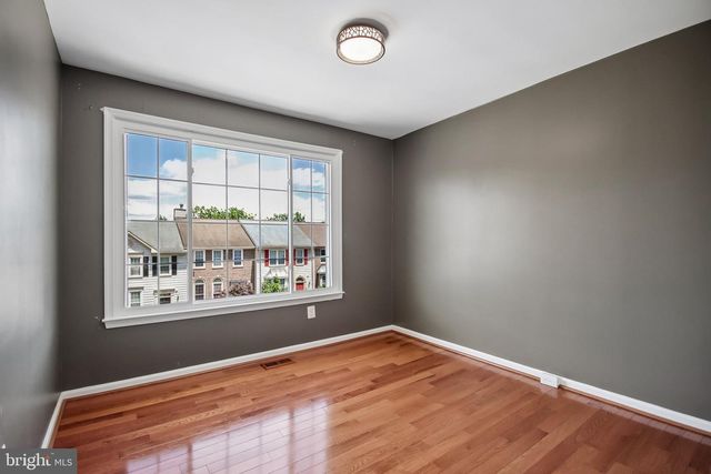 46835 TRUMPET CIR, Sterling, VA 20164