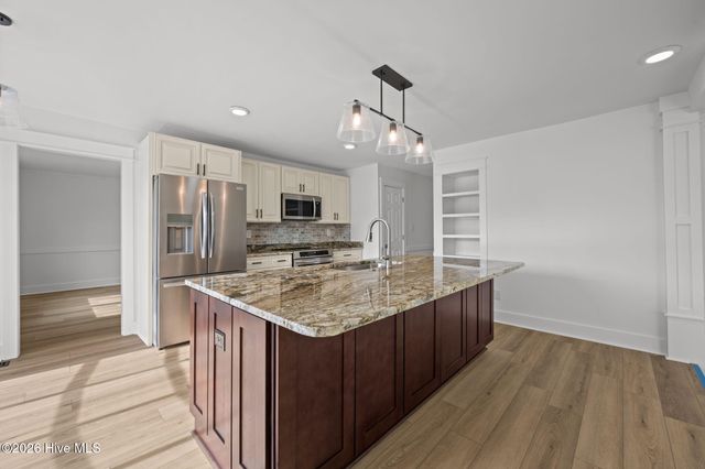 214 Shoreline Drive, New Bern, NC 28562