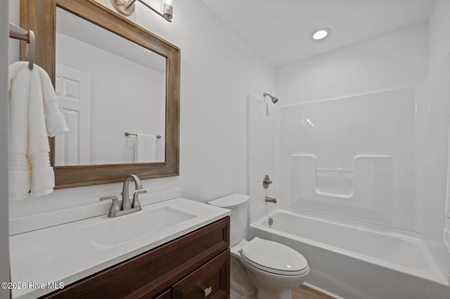 214 Shoreline Drive, New Bern, NC 28562