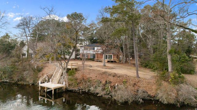 214 Shoreline Drive, New Bern, NC 28562