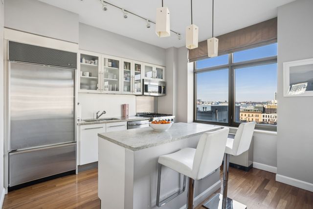 1 MORTON Square 9AE, New York City, NY 10014