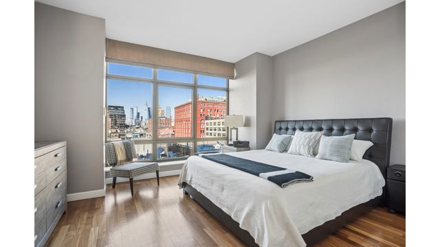 1 MORTON Square 9AE, New York City, NY 10014