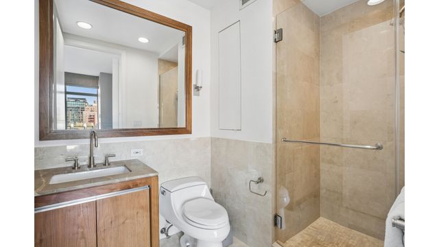 1 MORTON Square 9AE, New York City, NY 10014