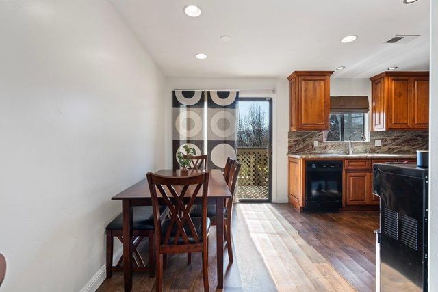 801 Nash Road B10, Hollister, CA 95023