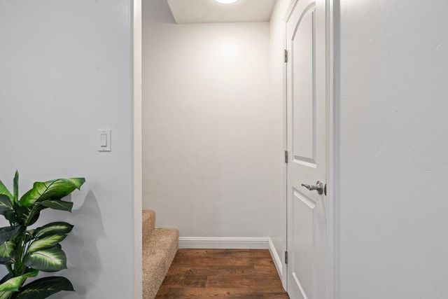 801 Nash Road B10, Hollister, CA 95023