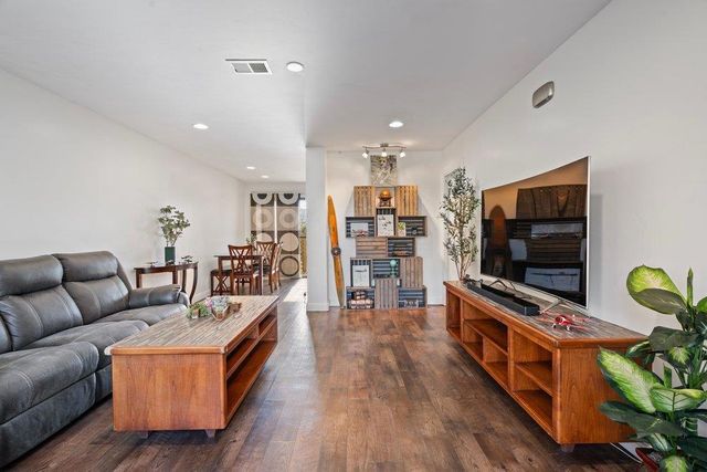 801 Nash Road B10, Hollister, CA 95023