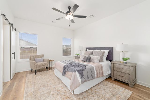 2132 W Elk Ridge Ave, Goddard, KS 67052